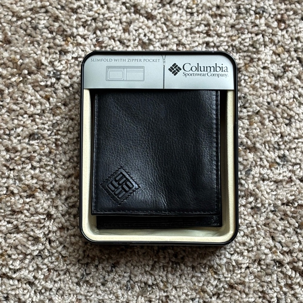 Columbia Wallet